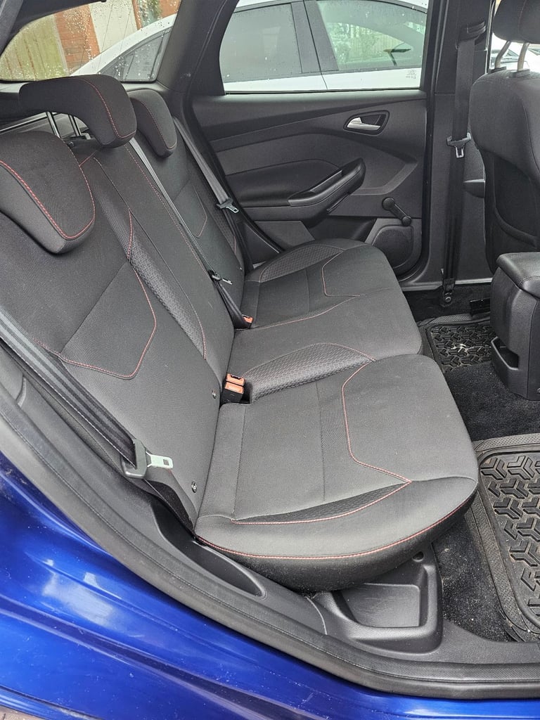 Ford, FOCUS, Estate, 2017, Manual, 1499 (cc), 5 doors