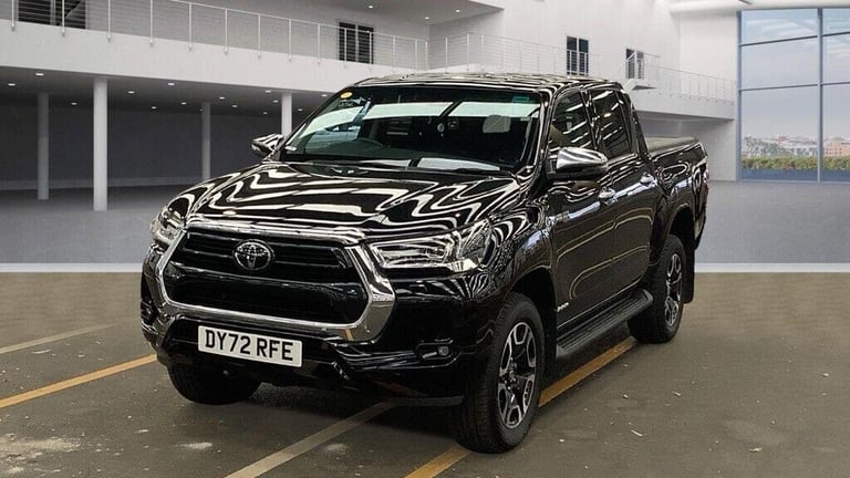 2022 Toyota Hilux Invincible D/Cab Pick Up 2.4 D-4D PICK UP DIESEL Manual