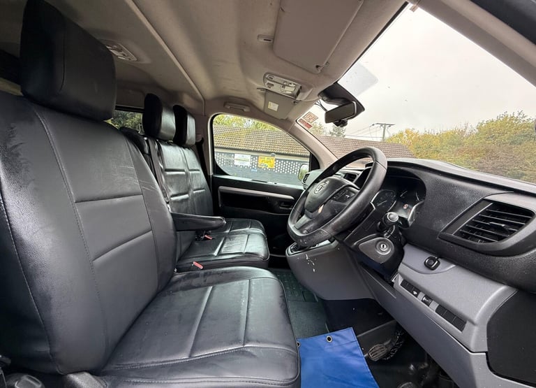 2020 Vauxhall Vivaro 2.0 Turbo D 3100 Sportive Crew Van L2 H1 Euro 6 (s/s) 5dr