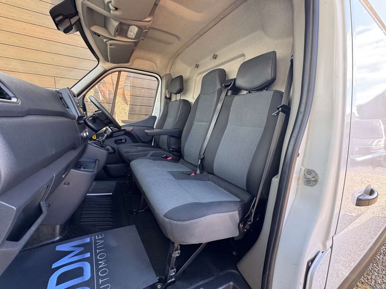 2020 Nissan NV400 2.3 dci 135ps H2 Tekna Van PANEL VAN DIESEL Manual