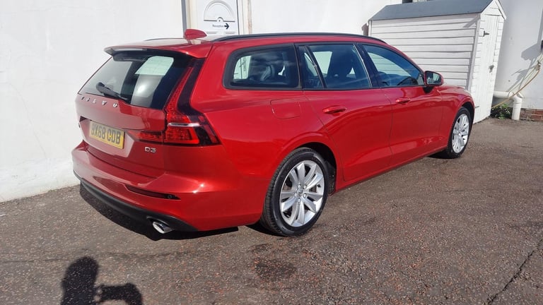 2018 Volvo V60 2.0 D3 Momentum Euro 6 (s/s) 5dr ESTATE Diesel Manual