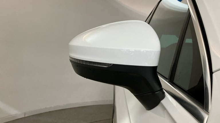 2022 Volkswagen Tiguan 2.0 TDI R-Line 5dr DSG Diesel Estate Estate Diesel Automatic