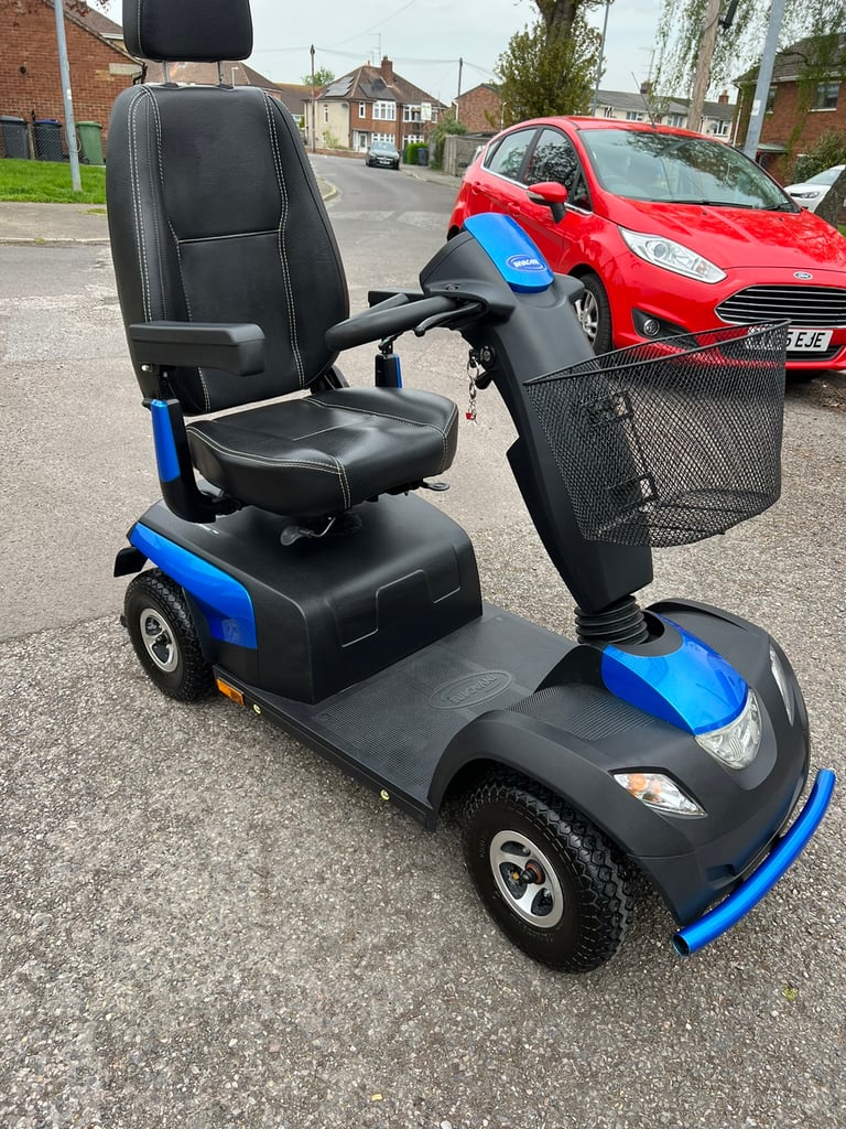 Top of the range Invacare Comet pro as new 