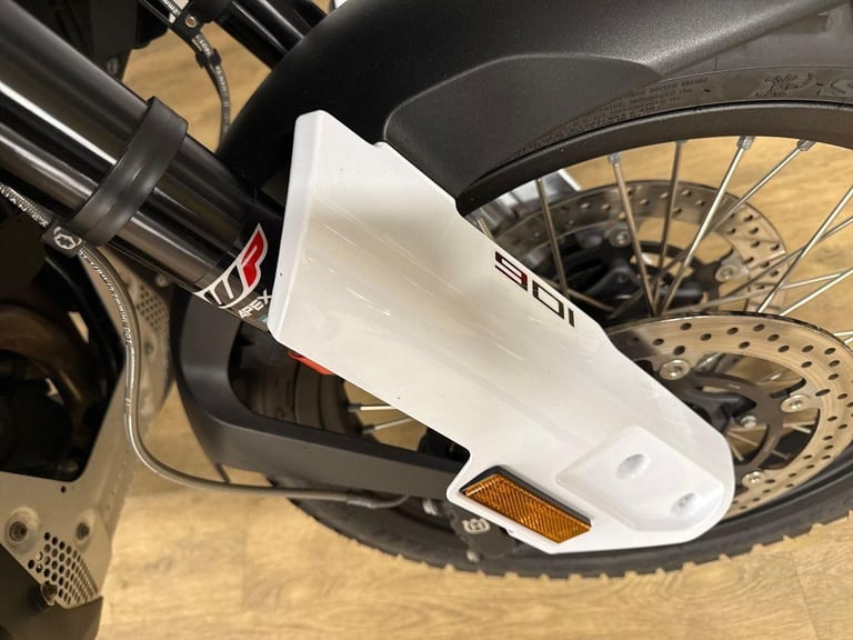 2022 Husqvarna 901 NORDEN 2022 Petrol silver Manual