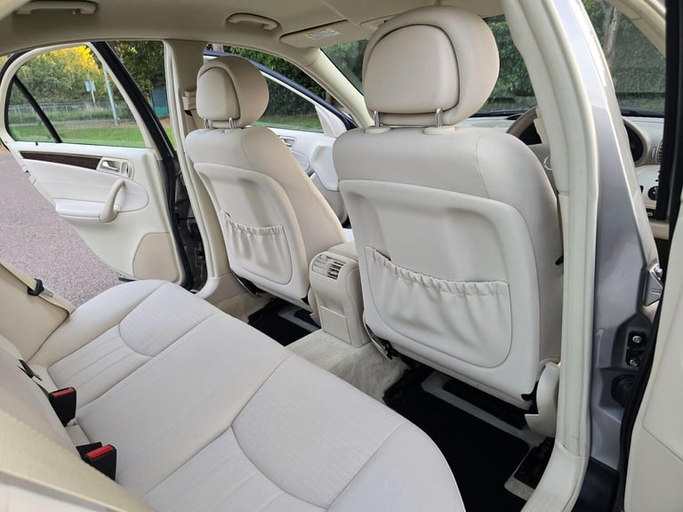 2006 Mercedes-Benz C Class 1.8 C180 Kompressor Elegance SE 4dr SALOON Petrol Automatic
