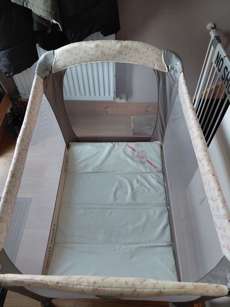 Graco travel cot