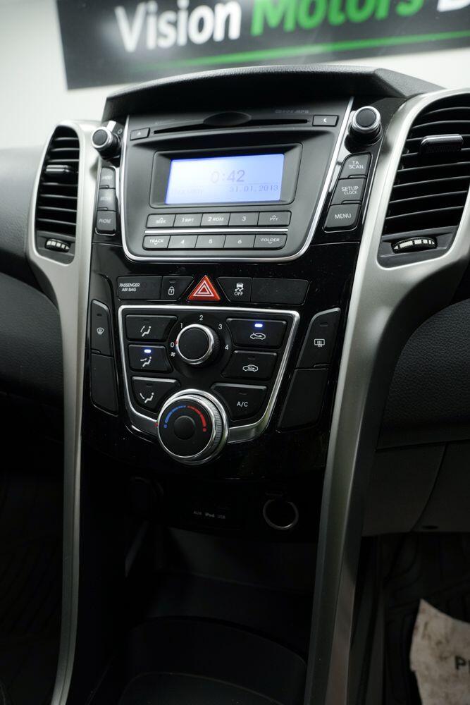 2015 Hyundai i30 1.4 Active Euro 5 5dr HATCHBACK Petrol Manual