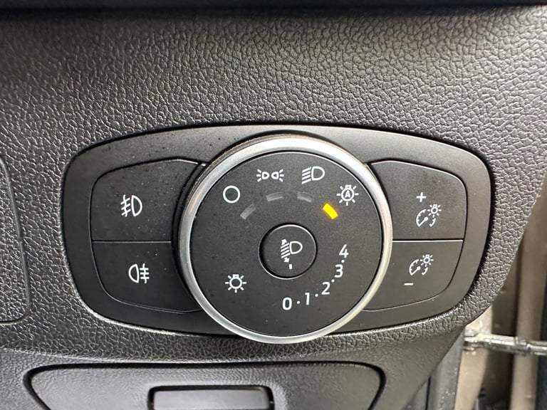 2019 Ford Focus 1.0T ECOBOOST TITANIUM 5dr EURO 6 (s/s) (125 ps) WITH SERVICE HISTORY  Hatchback ...