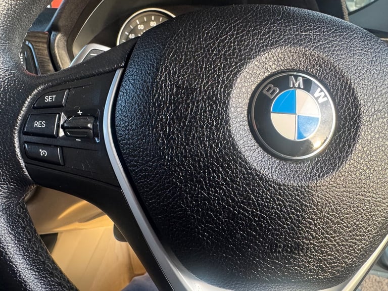 2013 BMW 3 Series 3.0 330d Luxury Touring 5dr Diesel Auto xDrive Euro 5 (s/s)