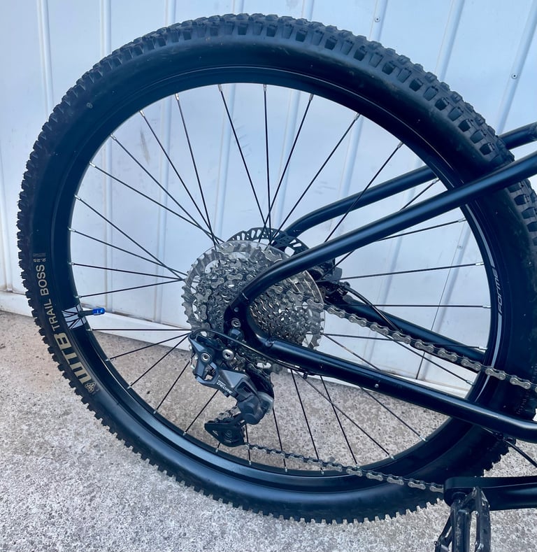 Forme Curbar Pro Mountain Bike / Dropper Post / Cost £899 / May PX For Road Bike