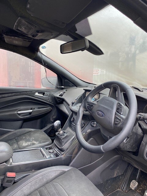 2017 Ford Kuga 2.0 TDCi ST-Line 5dr 2WD DAMAGED REPAIRABLE SALVAGE HATCHBACK Diesel Manual