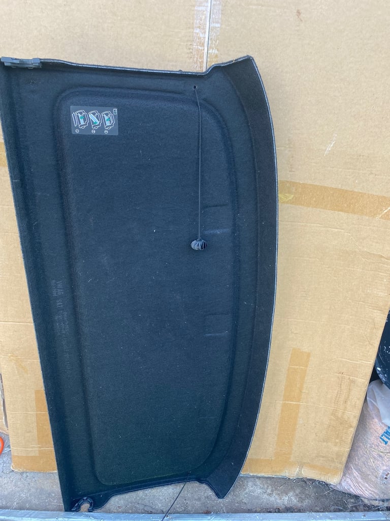 Car shelf VW Golf