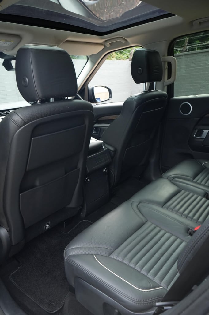 2019 Land Rover Discovery 3.0 SD V6 HSE Auto 4WD Euro 6 (s/s) 5dr ESTATE Diesel Automatic