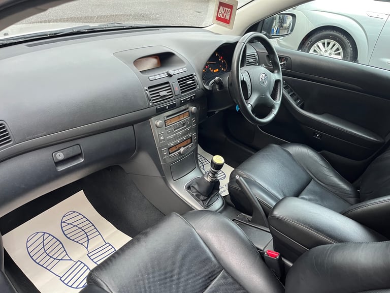 Toyota Avensis 2.2 D-4D , full year MOT, bargain, leather, FSH, cheap car, Diesel Toyota