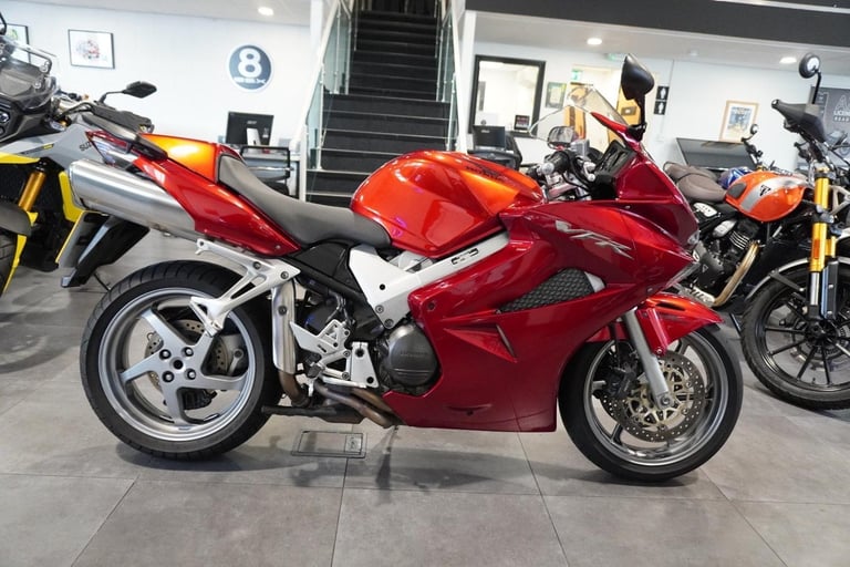 Honda VFR800, 2007, Red with just 27167miles