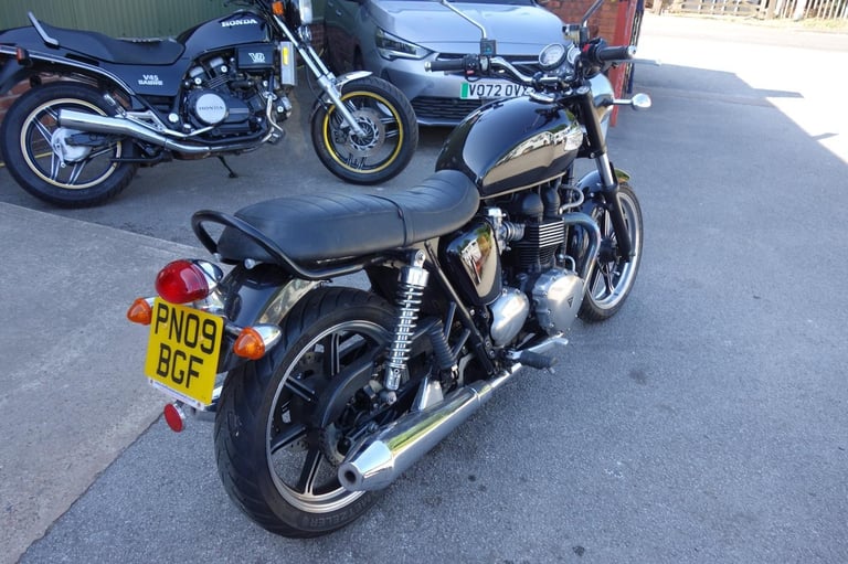Triumph Bonneville BONNEVILLE 865 SE 2009/09
