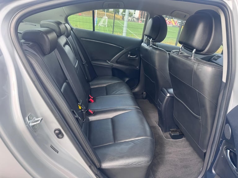 2010 Toyota Avensis 2.2 D-CAT T Spirit Auto Euro 5 4dr SALOON Diesel Automatic