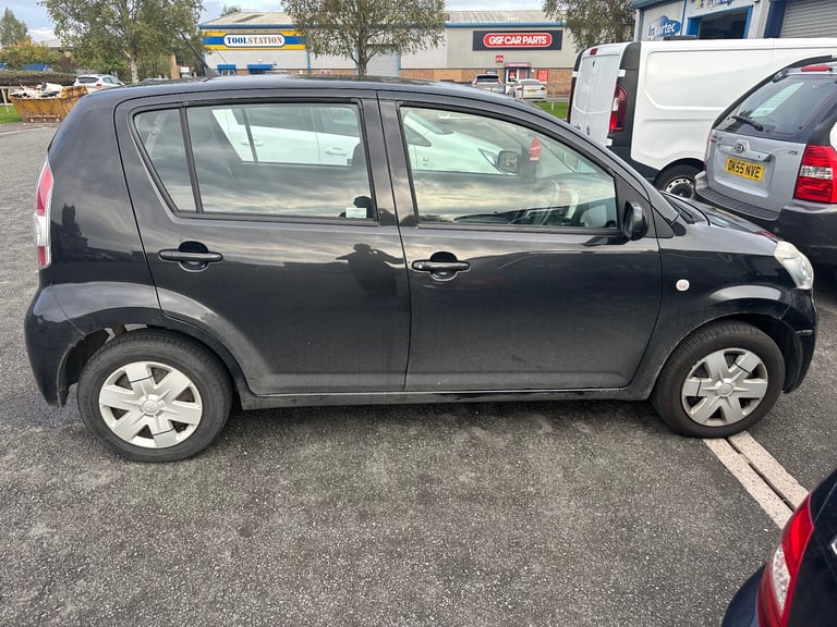 Daihatsu, SIRION, Hatchback, 2007, Manual, 998 (cc), 5 doors