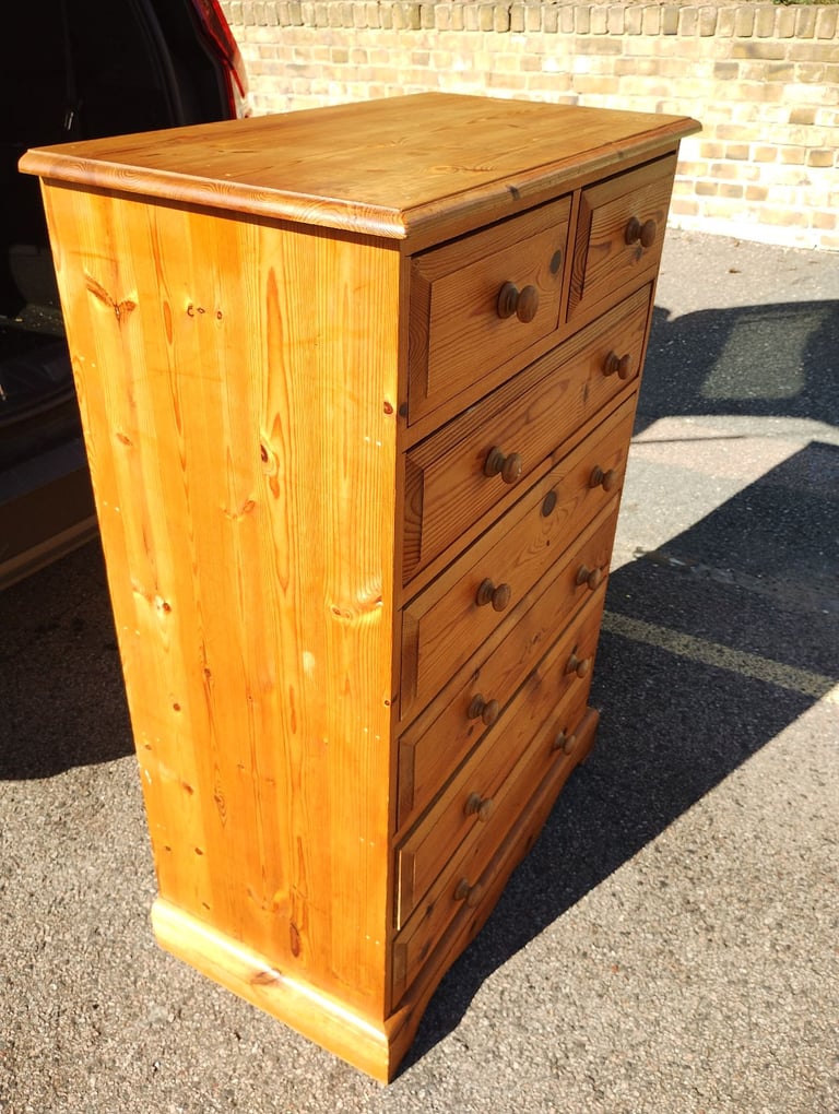 Chest of drawers 
