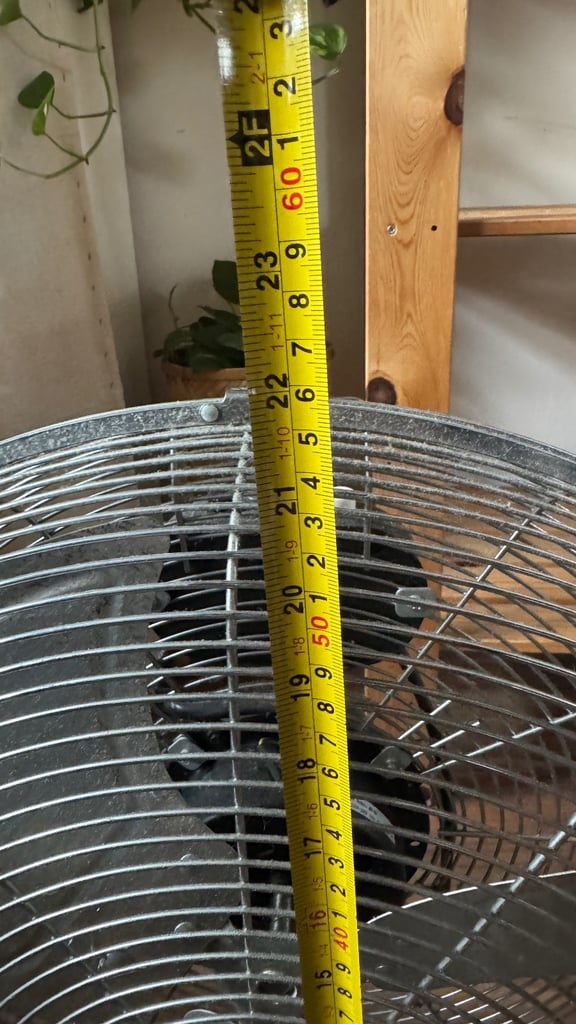 Industrial floor fan 