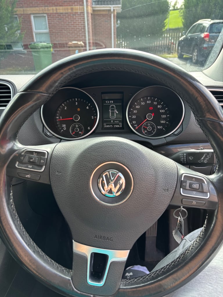 Volkswagen, GOLF, Hatchback, 2010, Manual, 1968 (cc), 5 doors