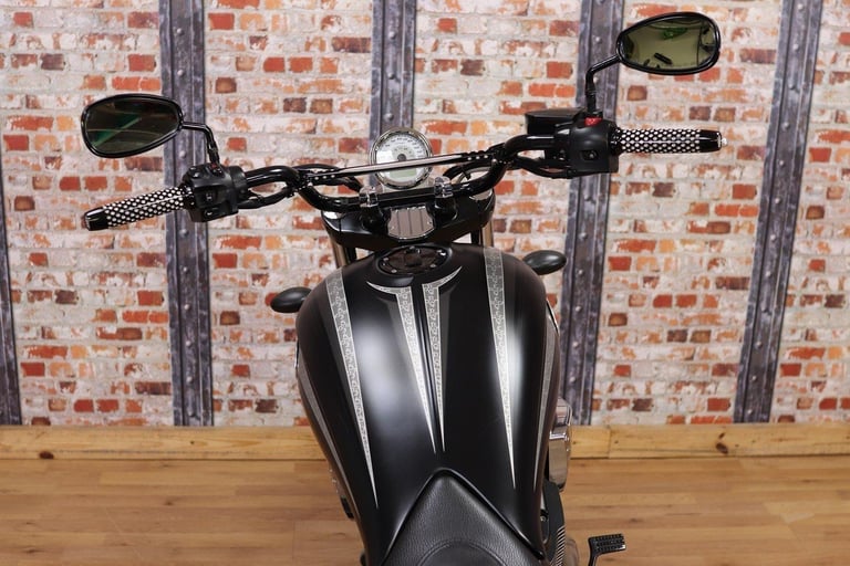 2012 VICTORY VEGAS ZACH NESS LIMITED EDITION - 17,009 MILES - MSR EXHAUST!