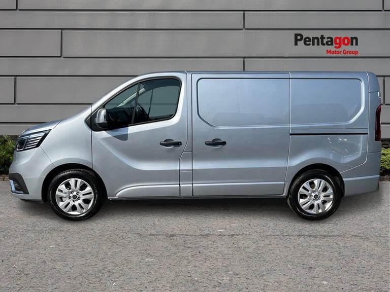  Renault Trafic Panel Van 2.0 Dci Blue 30 Extra Panel Van 5dr Diesel Manual Swb