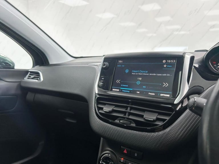 2018 Peugeot 208 1.2 PureTech Allure Premium Hatchback 5dr Petrol Manual Euro 6 (s/s) (82 ps Hatc...
