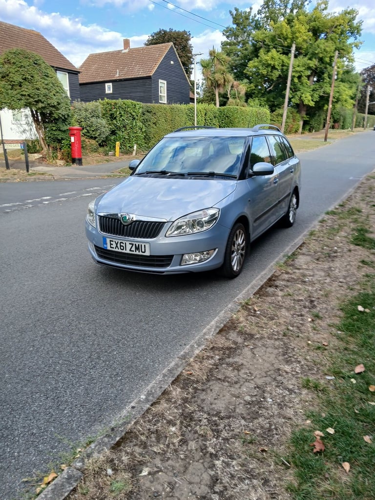 2011 skoda fabia estate 20 rd tax 1250