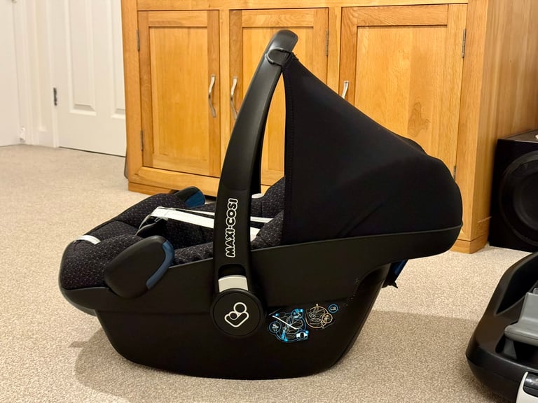 Maxi Cosy Pearl and Maxi Pebble Family Fix Set 🔥🔥 Car Seats ✅