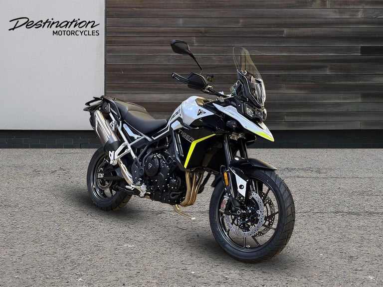 2025 Triumph Tiger 900 GT PRO STANDARD TWIN COLOUR Petrol black 6 Speed