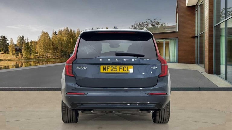 2025 Volvo XC90 Ultra, T8 AWD Plug-in hybrid, Electric/Petrol, Dark, 7 Seats ESTATE Petrol/Electr...