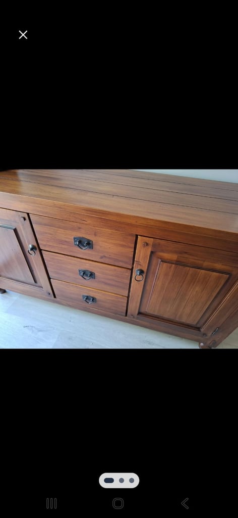 Sideboard 