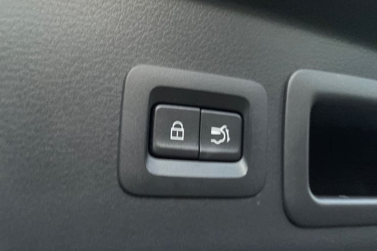 2022 Mazda CX-30 96403 Hatchback Petrol Automatic