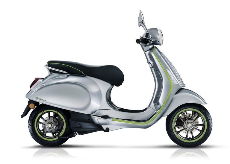 Vespa Elettrica L1 Yellow Trim (45km) LAST ONE