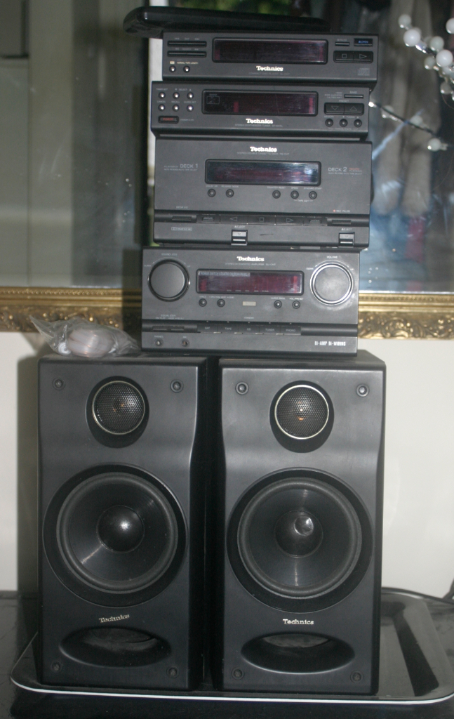 Technics HI-FI Stack System, Amp CD Tuner Cassette Deck 2 Speakers, SL-CH7, ST-CH7L, RS-CH7, SU-CH7