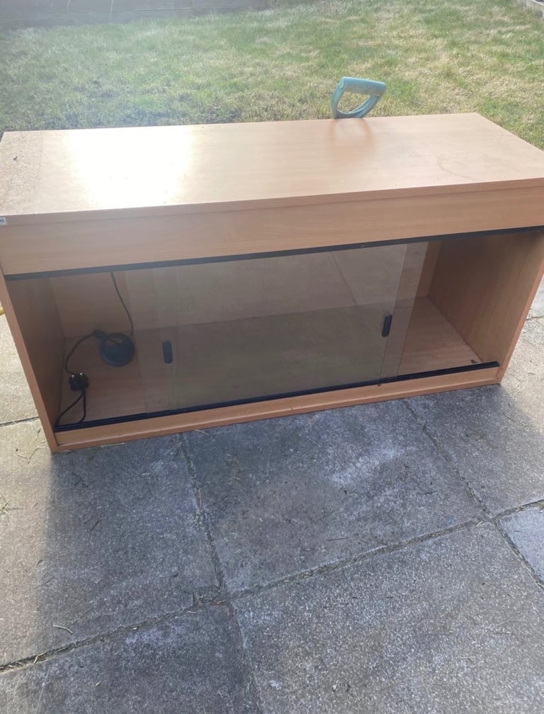 Large vivarium 