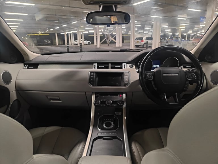 Range rover Evoque discovery land rover Q3 Q5 etc
