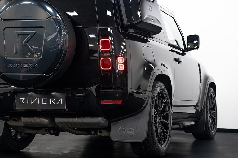 2024 Land Rover Defender 3.0 D250 X-Dynamic HSE 90 3dr Auto ESTATE DIESEL Automatic