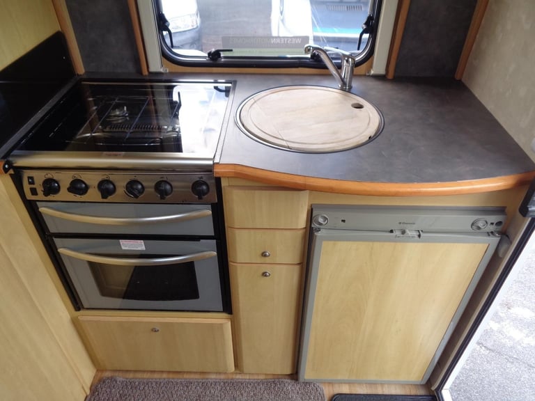 Ace Capri 2 Berth Fiat Ducato DIESEL MANUAL 2005/P