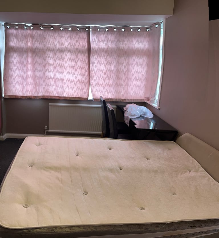 Single and double room available for rend in Feltham 