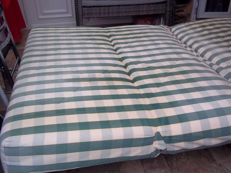 Bed Settee