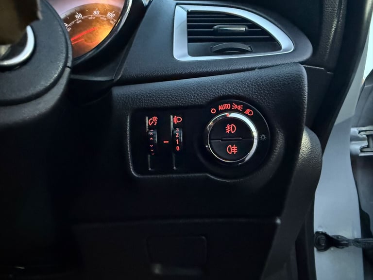 2012 Vauxhall Astra GTC 2.0 CDTi 16V SRi 3dr Auto HATCHBACK Diesel Automatic