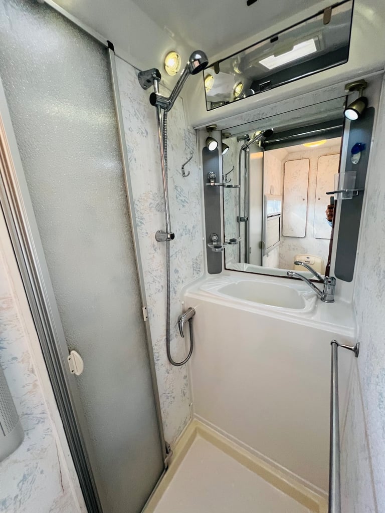 Autocrusie 2005 motorhome…