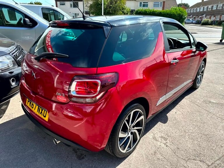 DS DS 3 BLUEHDI CONNECTED CHIC S/S-ONLY 35933 MILES, SERVICE HSITORY, SAT NAV