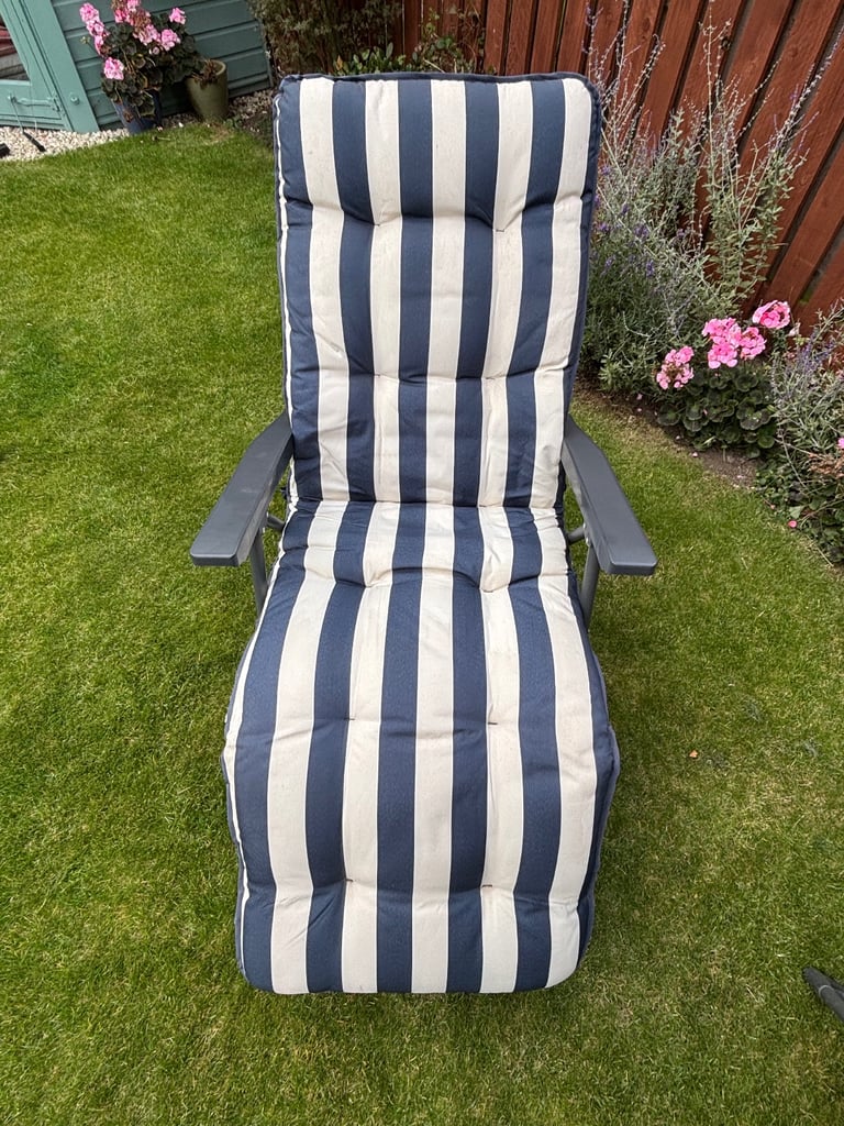 image for garden loungers