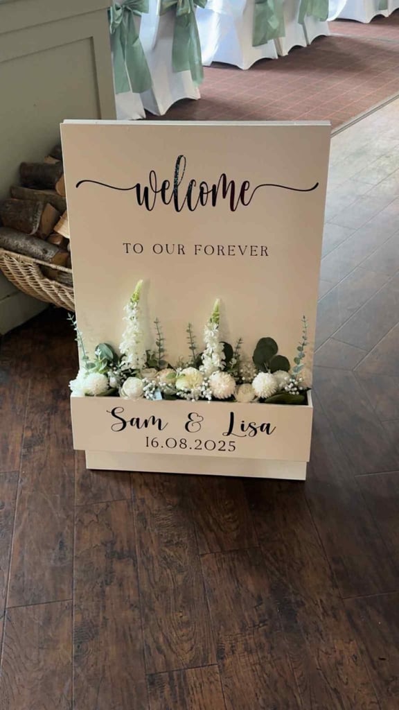 💍 Personalised Wedding Welcome A-Board Sign