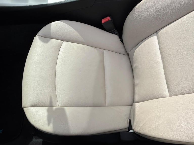 2013 BMW 3 Series 2.0 320d SE Auto Euro 5 2dr CONVERTIBLE Diesel Automatic