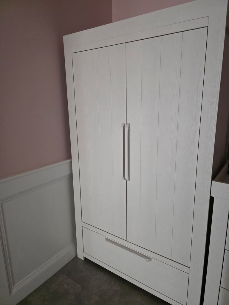 Mamas and papas Franklin wardrobe 