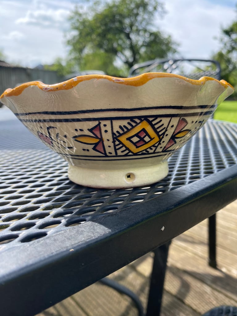 Moroccan hand painted bowl Olives nibbles etc 6 inches diameter 